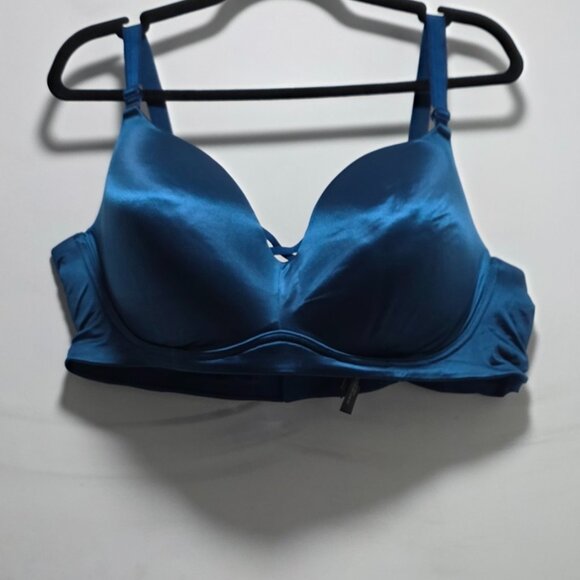 Worn Once Torrid Size 46D Wire Free Pushup Bra - Picture 2 of 4